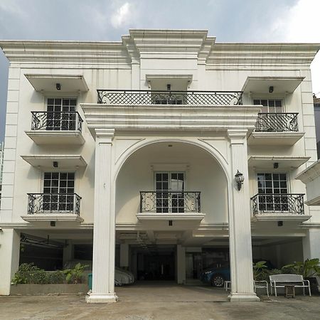 RedDoorz Plus @ Setiabudi Barat Jakarta Exterior foto